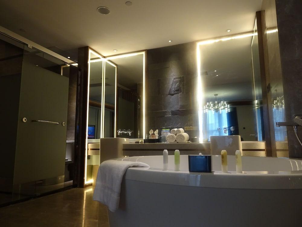 Wyndham Guilin Pingle Hotel Екстериор снимка